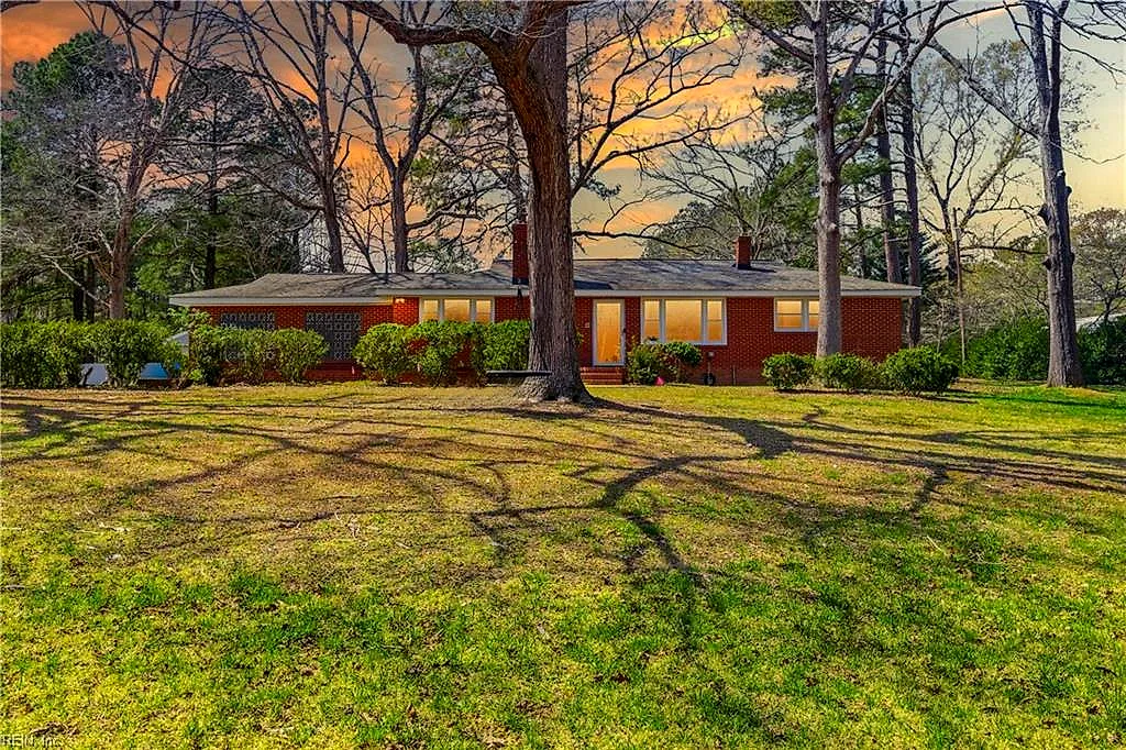 3027 Old Memorial Dr, Sandston — photo