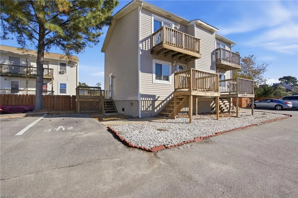 3712 Pretty Lake AVE #4A, NORFOLK VA 23518