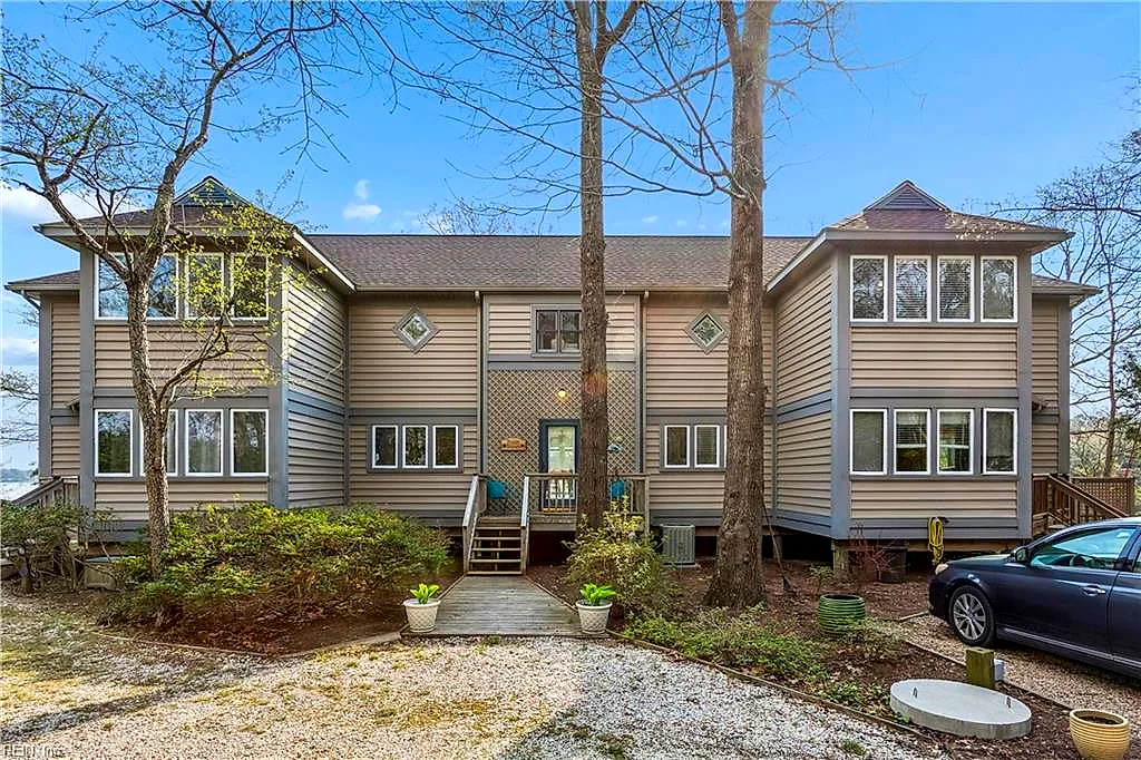 172 Sturgeon Crk, Deltaville — photo
