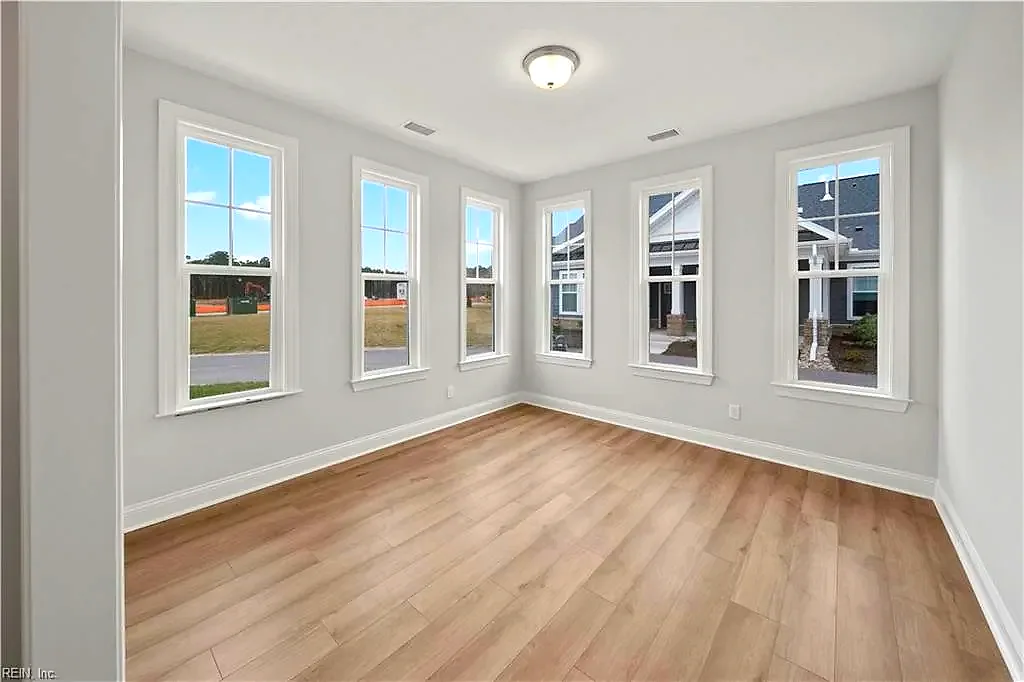 2005 Asher (Lot 74) Dr, Suffolk — photo