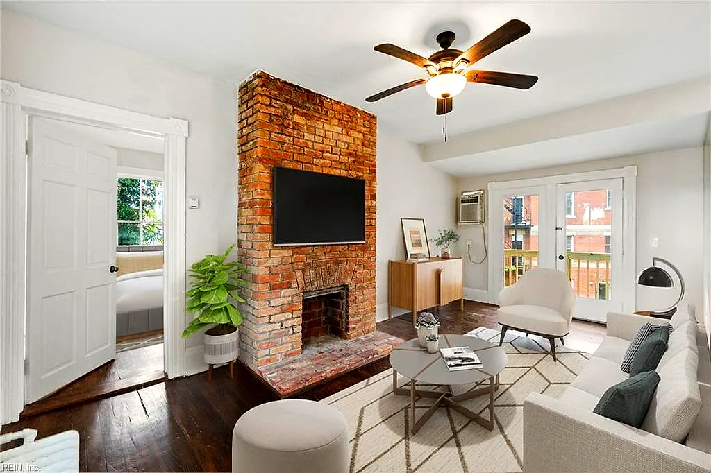 407 Warren Cres #4, Norfolk — photo