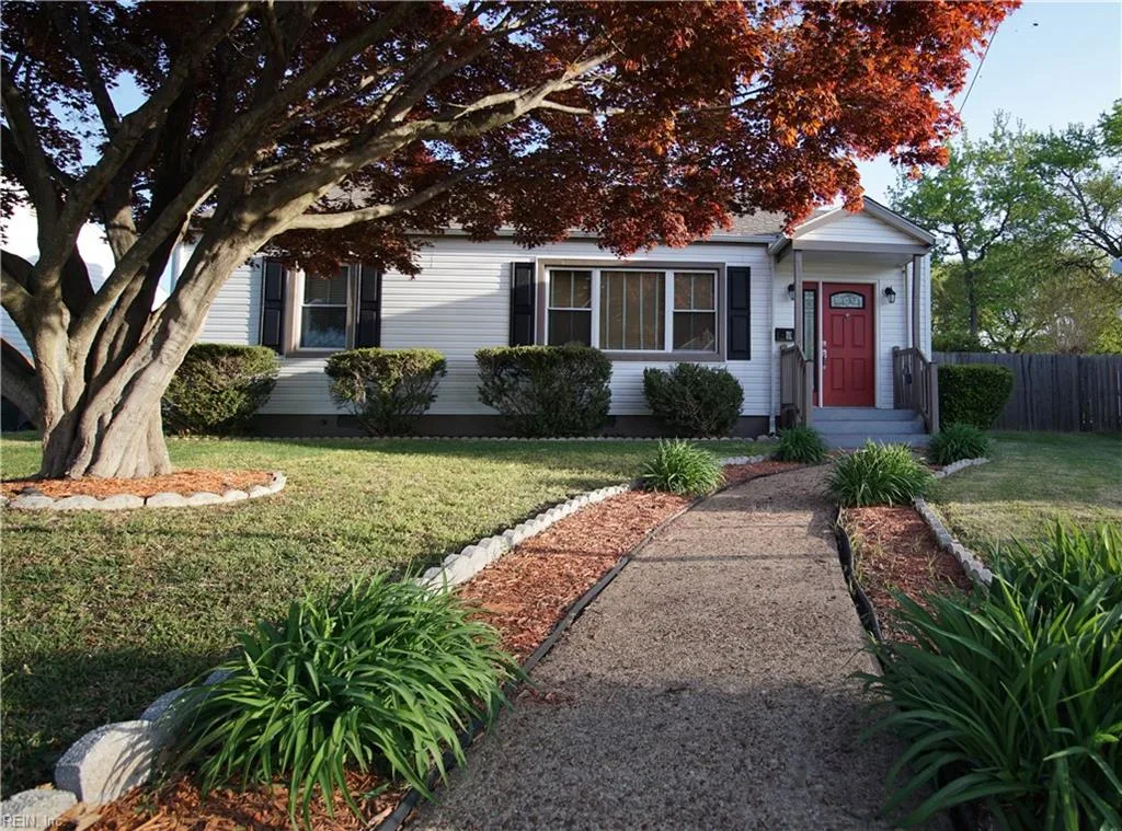 9 Lucas Dr, Hampton — photo