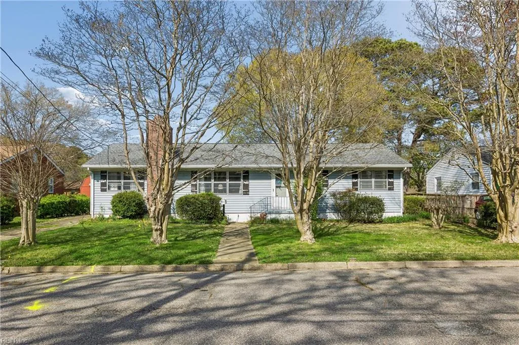 621 Spruce Rd, Newport News — photo