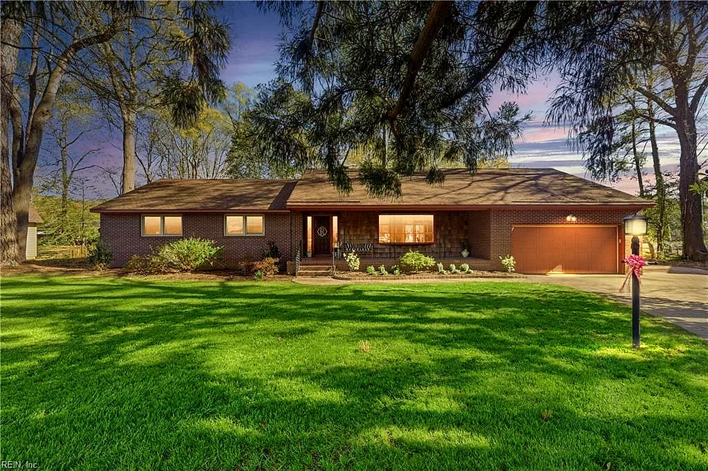109 Rebecca Dr, Seaford — photo