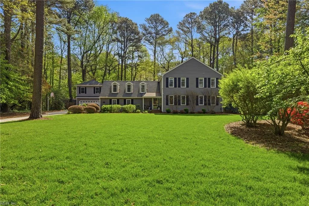 1304 Watersedge DR, VIRGINIABEACH VA 23452