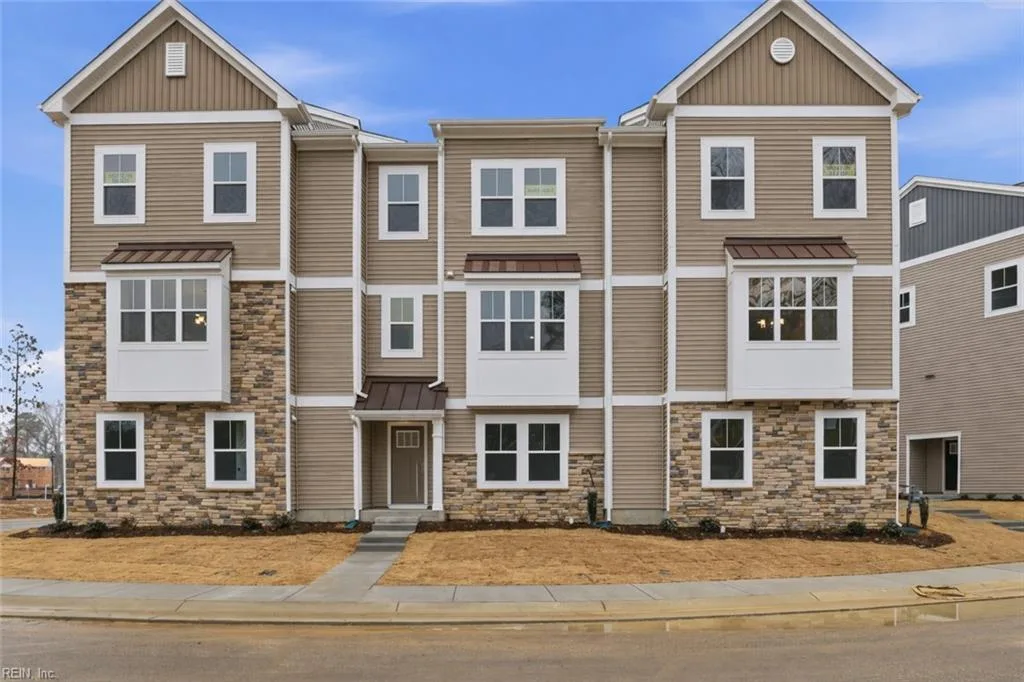 1005 Serene Rd #100, Suffolk — photo