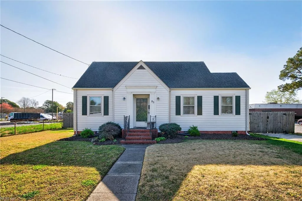 83 Oregon Ave, Portsmouth — photo