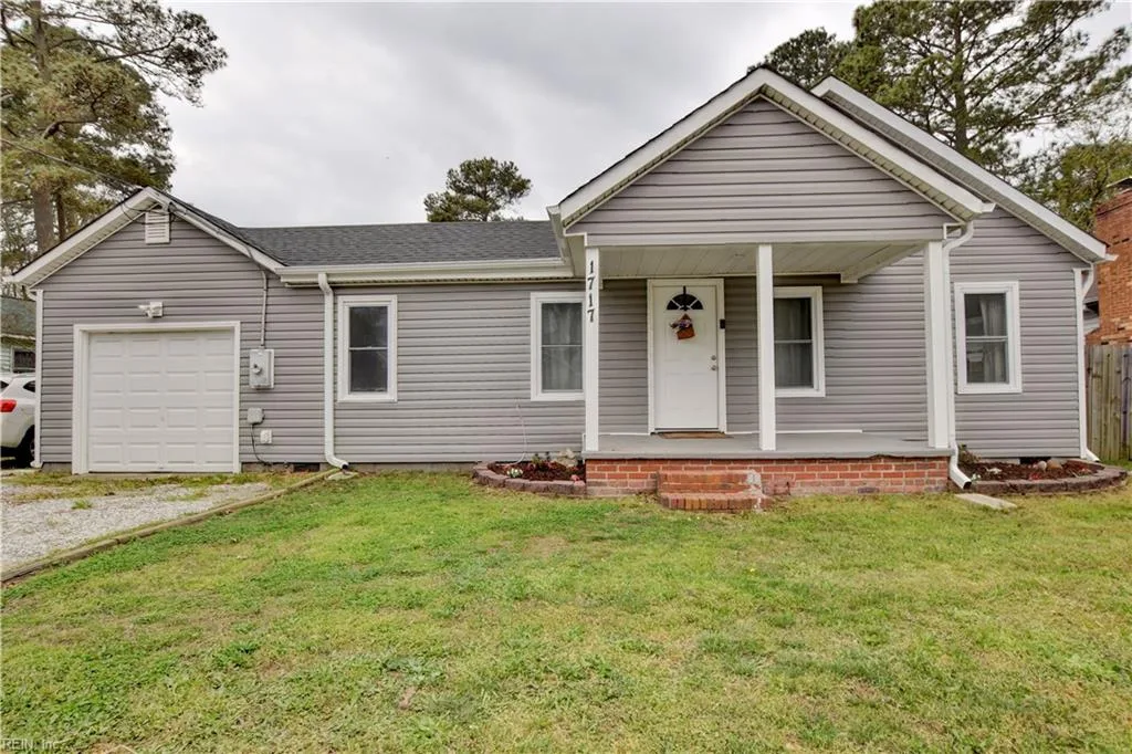 1717 Sparrow Rd, Chesapeake — photo