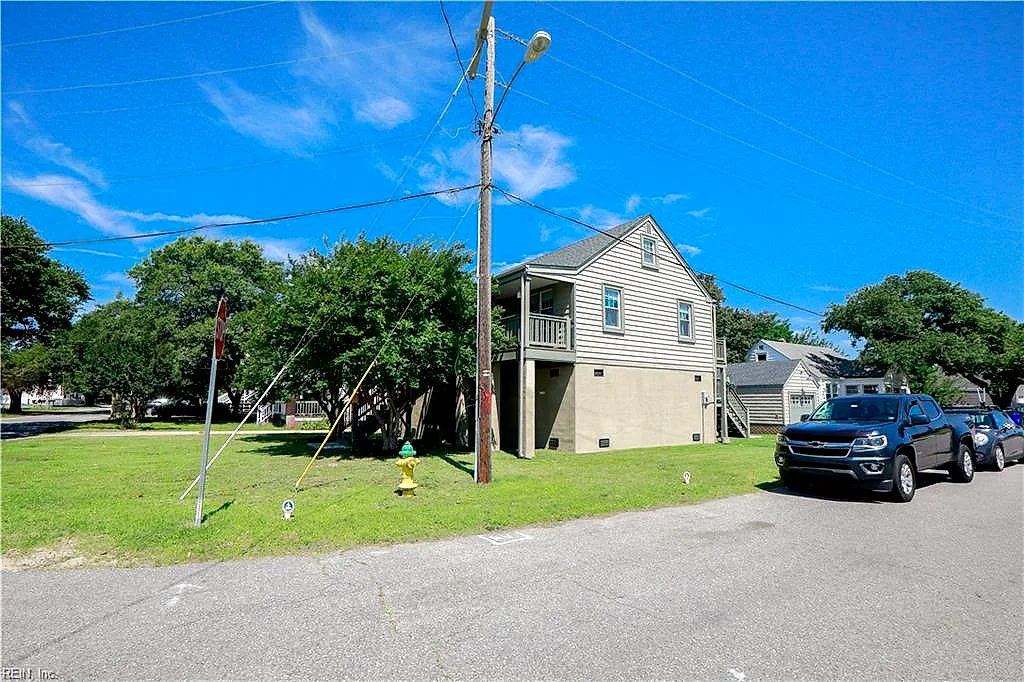 1040 Little Bay Ave, Norfolk — photo