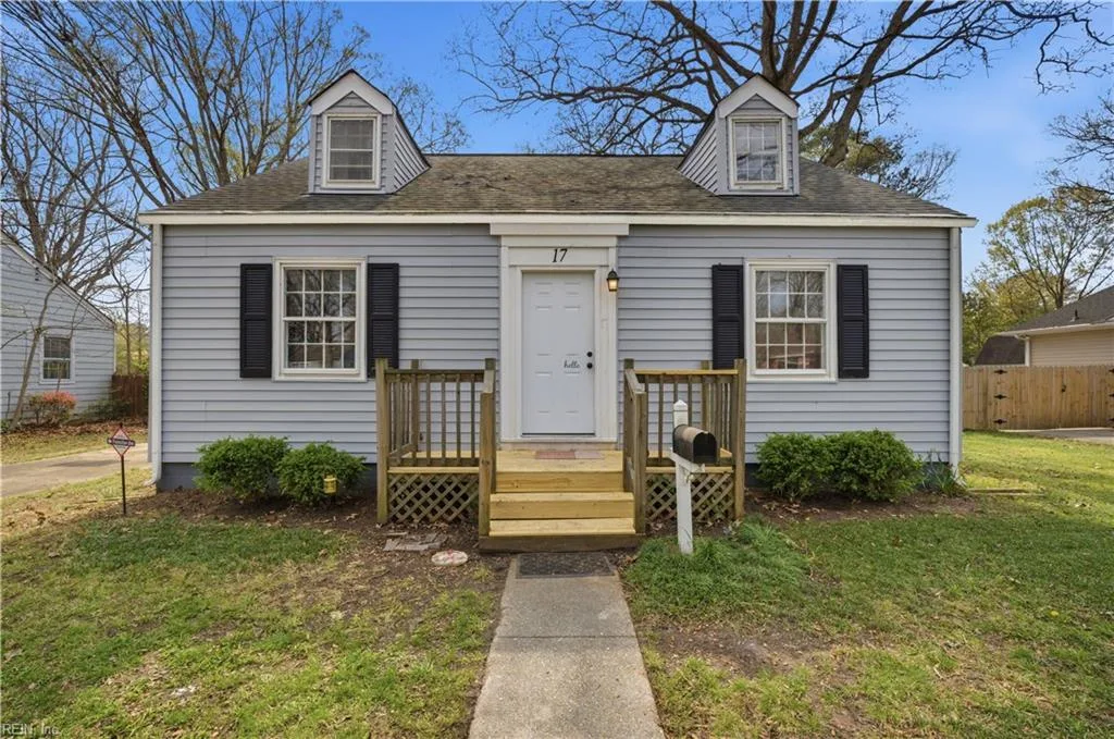17 Green Oaks RD, NEWPORTNEWS VA 23601