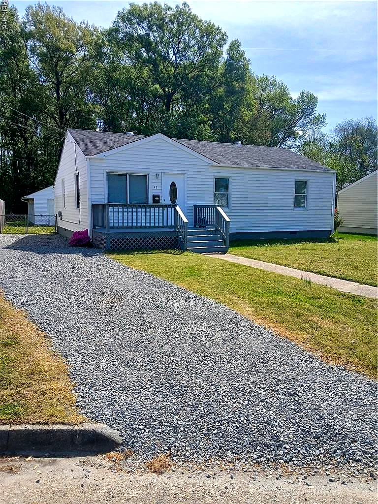 47 Wellington Dr, Hampton — photo