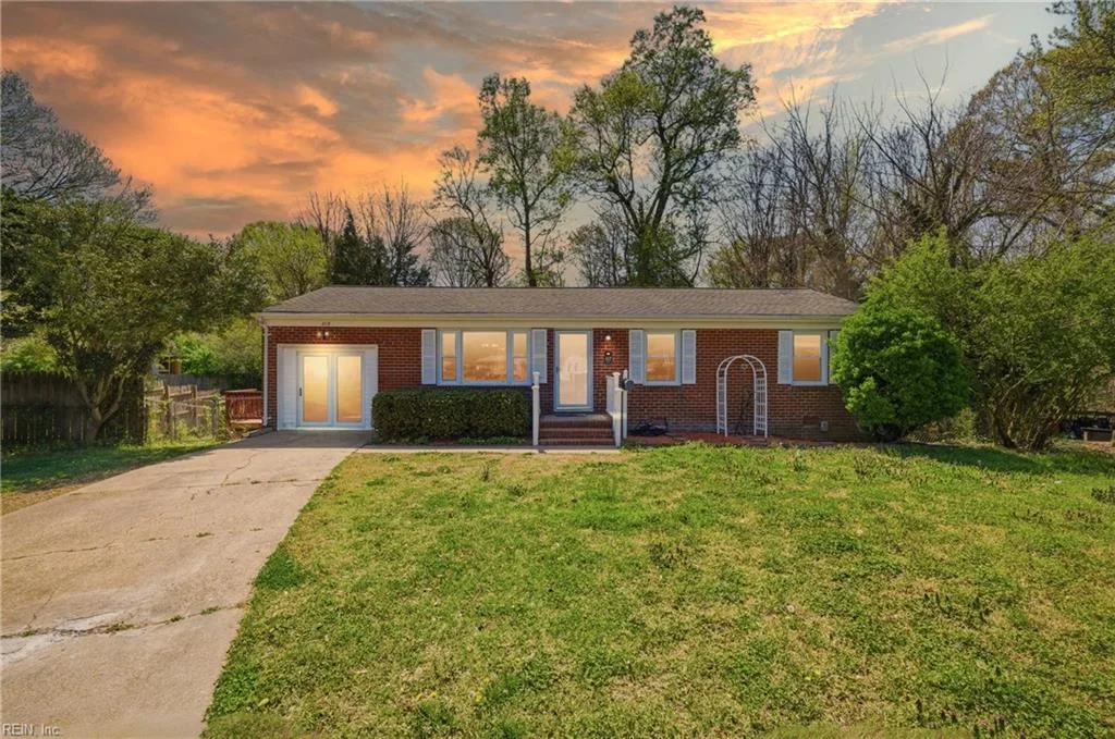 219 Goode DR, NEWPORTNEWS VA 23602