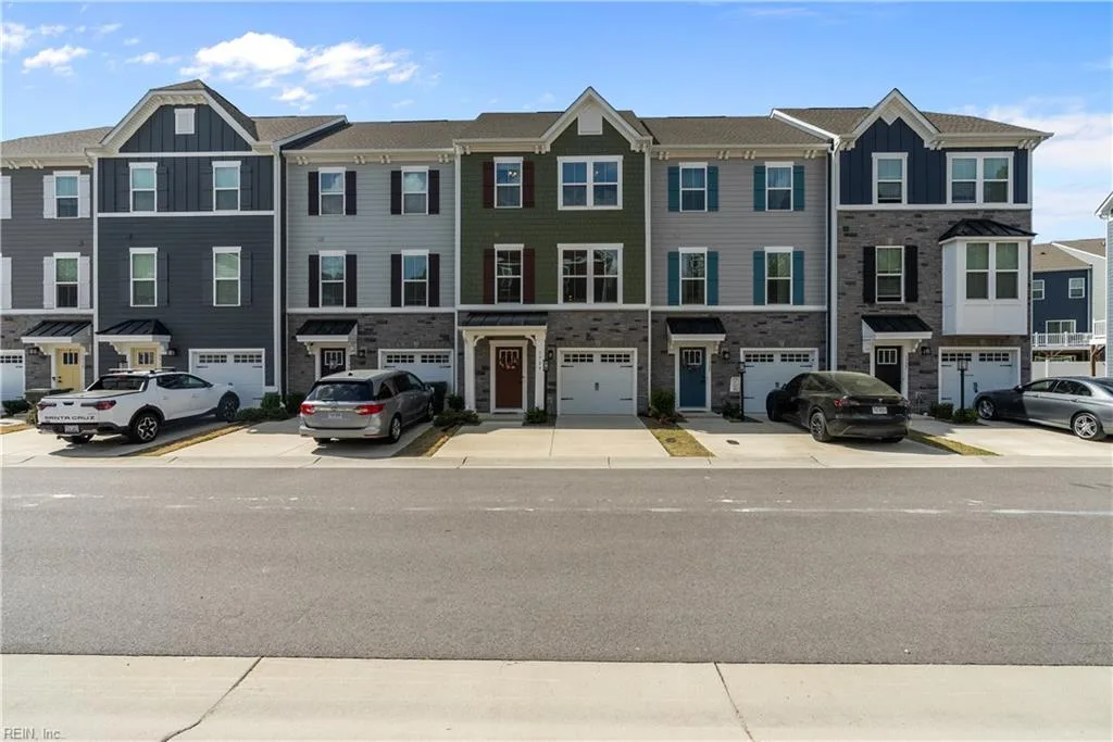 1729 Ark Royal RD, CHESAPEAKE VA 23323