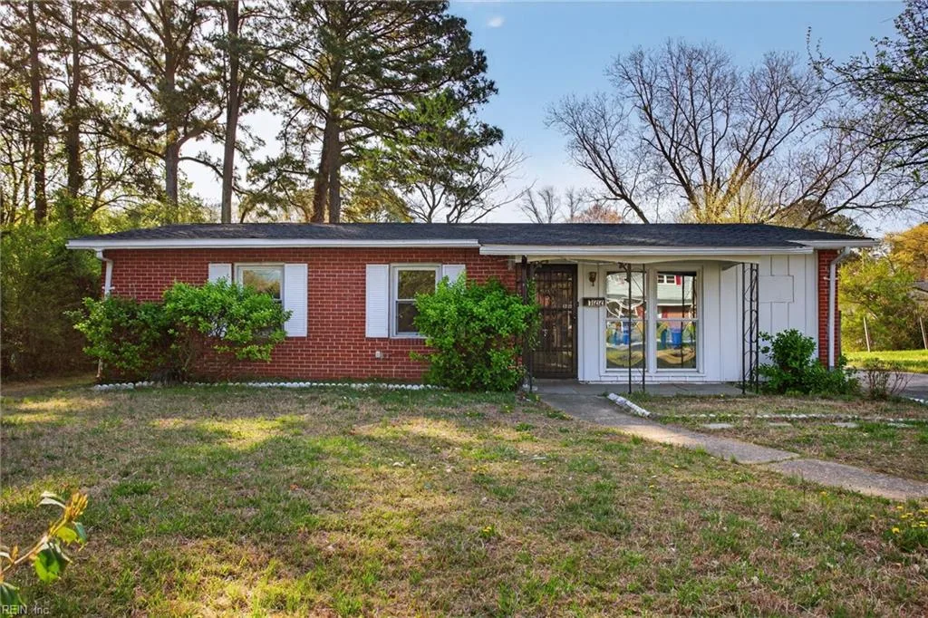122 Jenness LN, NEWPORTNEWS VA 23602