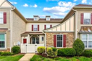 1002 Rivers Arch, Carrollton — photo