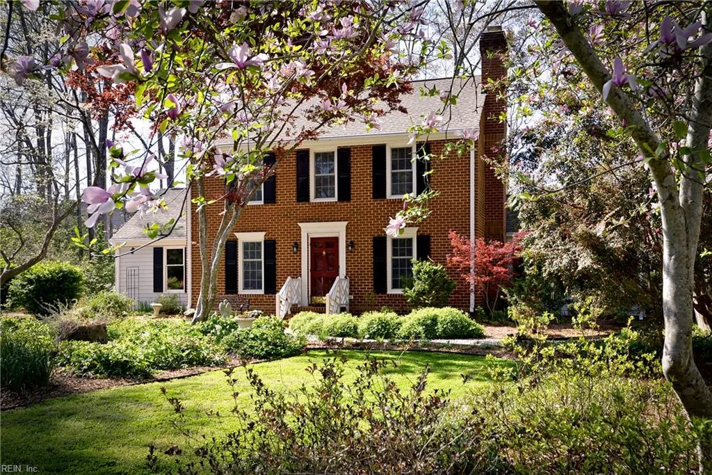 110 James Bray Dr, Williamsburg — photo