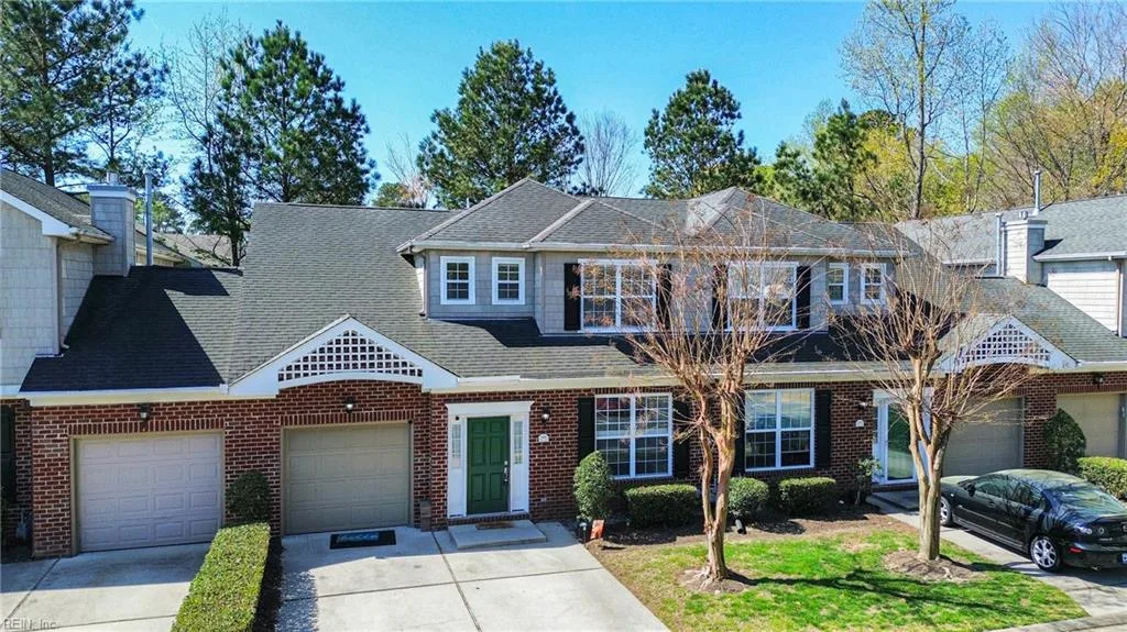 1405 Otterbourne Quay, Chesapeake — photo