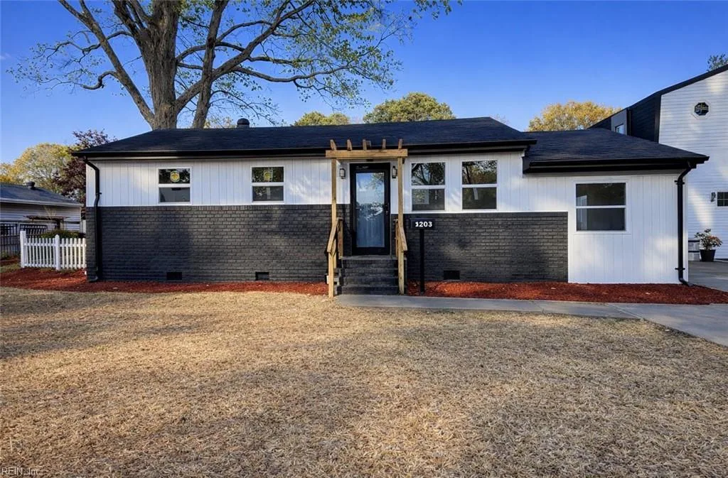 1203 Baskerville Ln, Portsmouth — photo