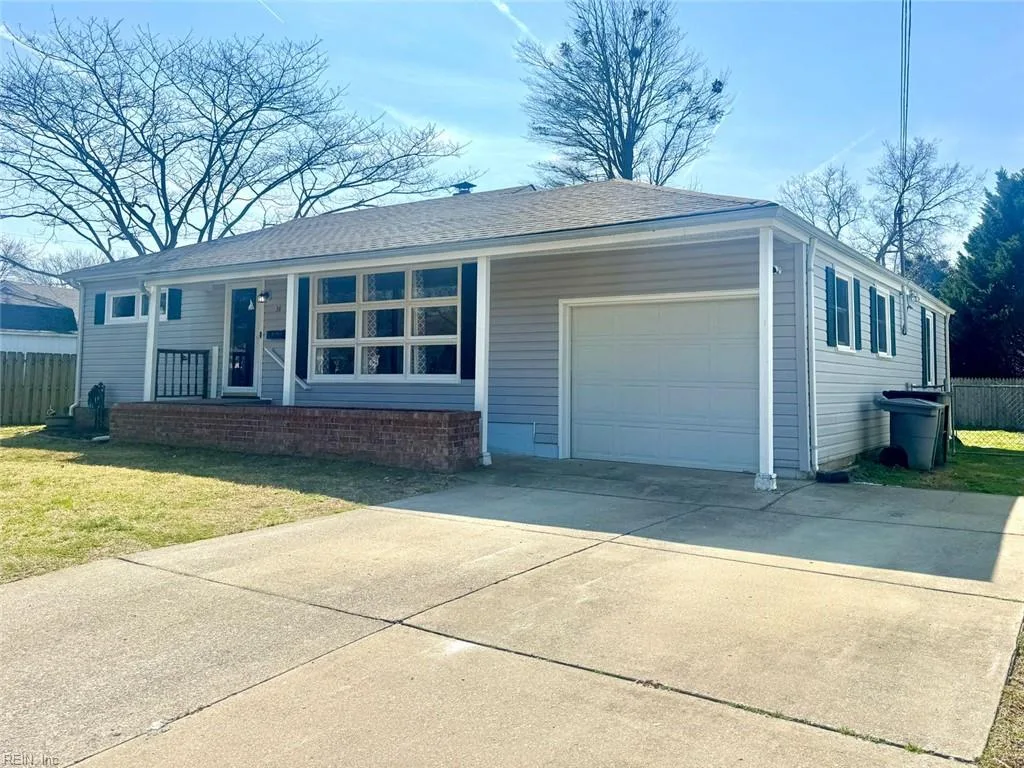 38 Eastmoreland Dr, Hampton — photo