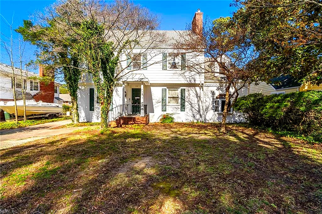 314 N Shore Rd #A, Norfolk — photo