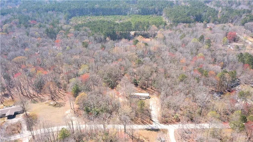 8198 Beaver Pond Rd, Gloucester — photo