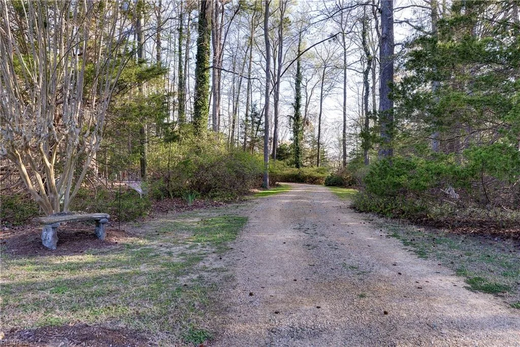 15465 Holly DR, SMITHFIELD VA 23430