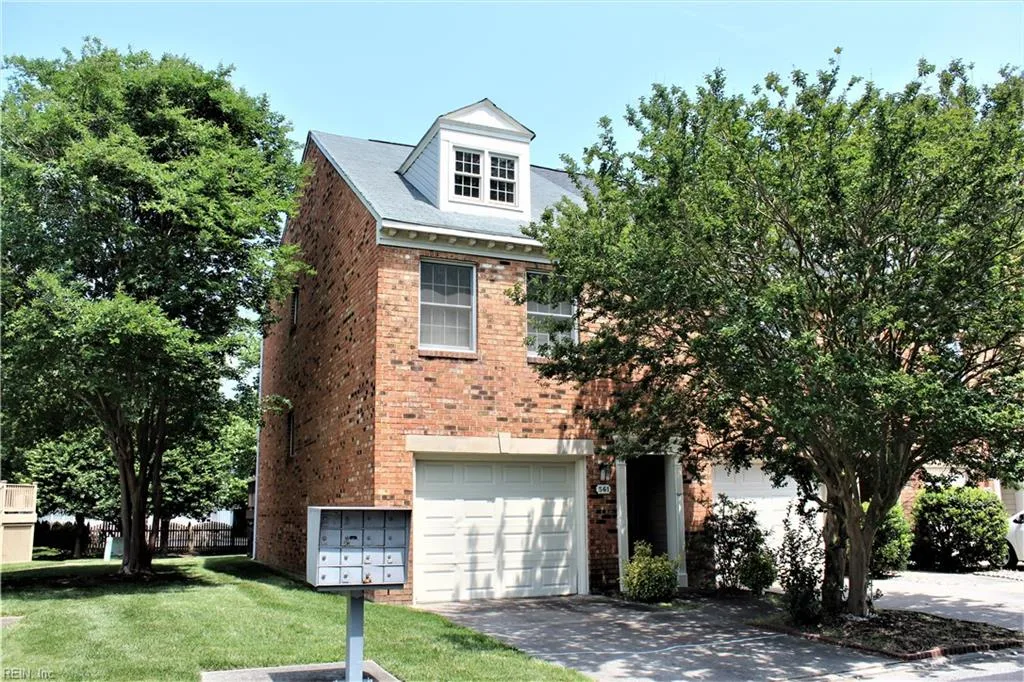 561 Kristy CT, NEWPORTNEWS VA 23602