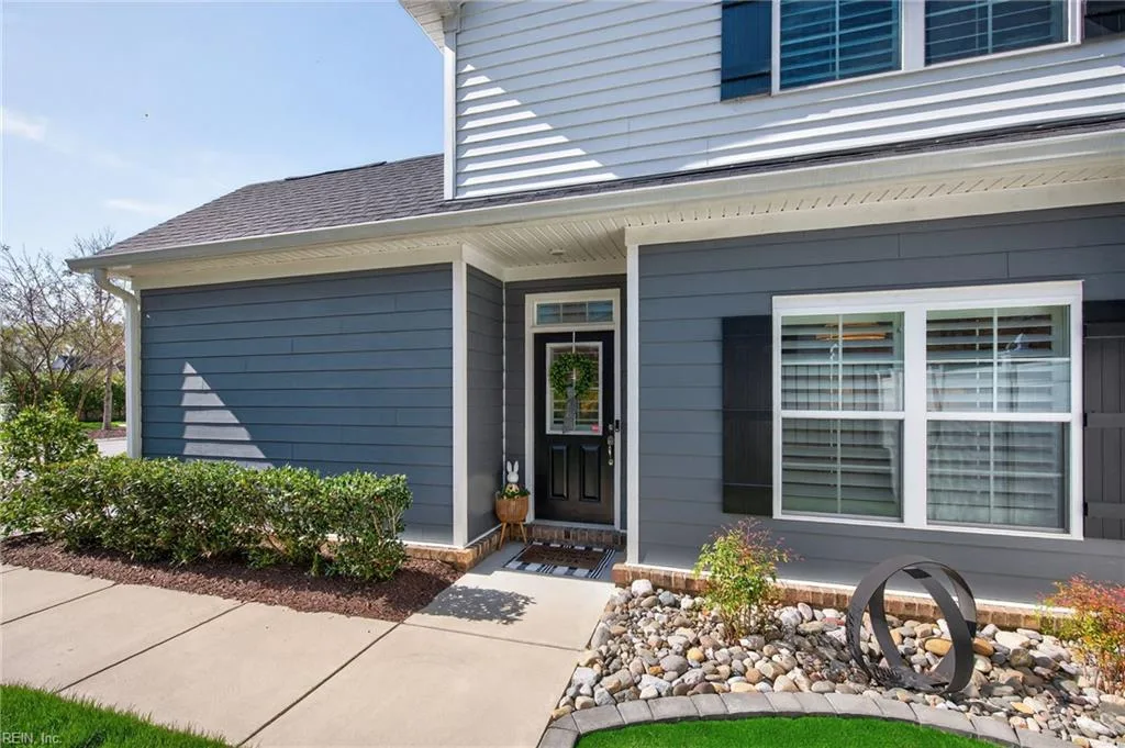 5315 Sports Club Rn #701, Suffolk — photo