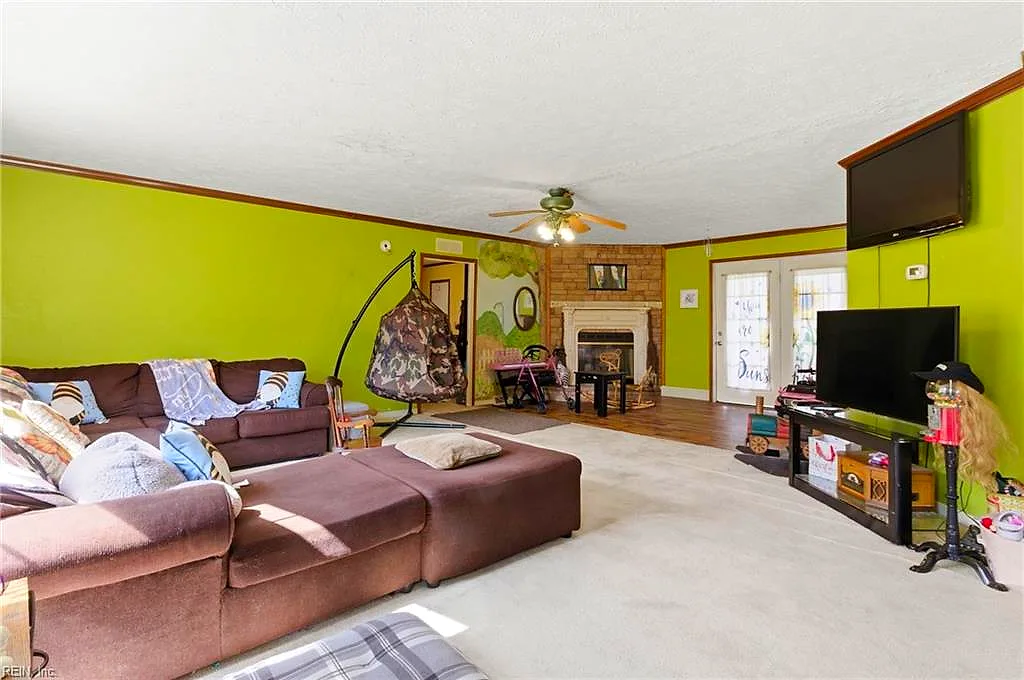 33241 Boothe Rd, Ivor — photo