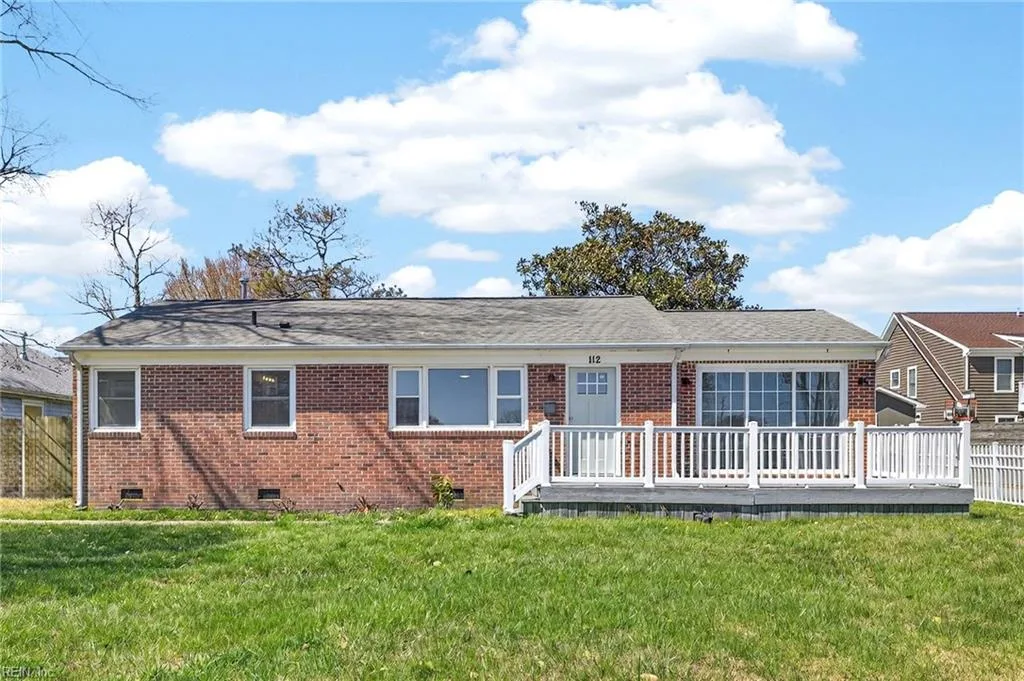112 S 2nd ST, HAMPTON VA 23664