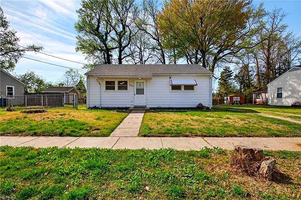 2505 Lofurno Rd, Chesapeake — photo