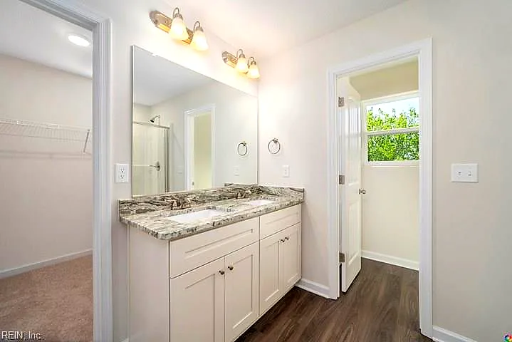 420 Tappan Ave, Hampton — photo