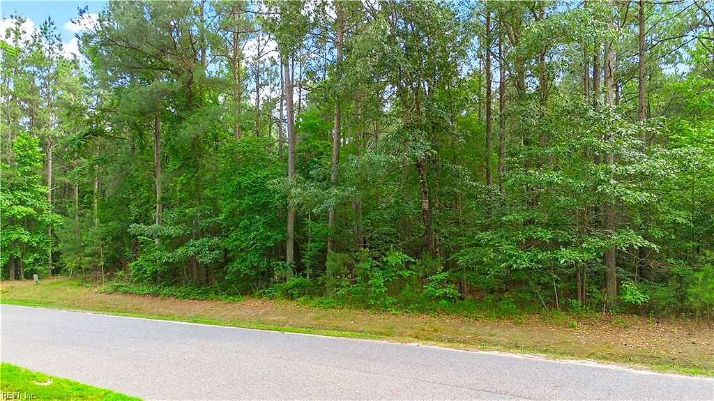 5.1+Ac Plantation Pl, Little Plymouth — photo
