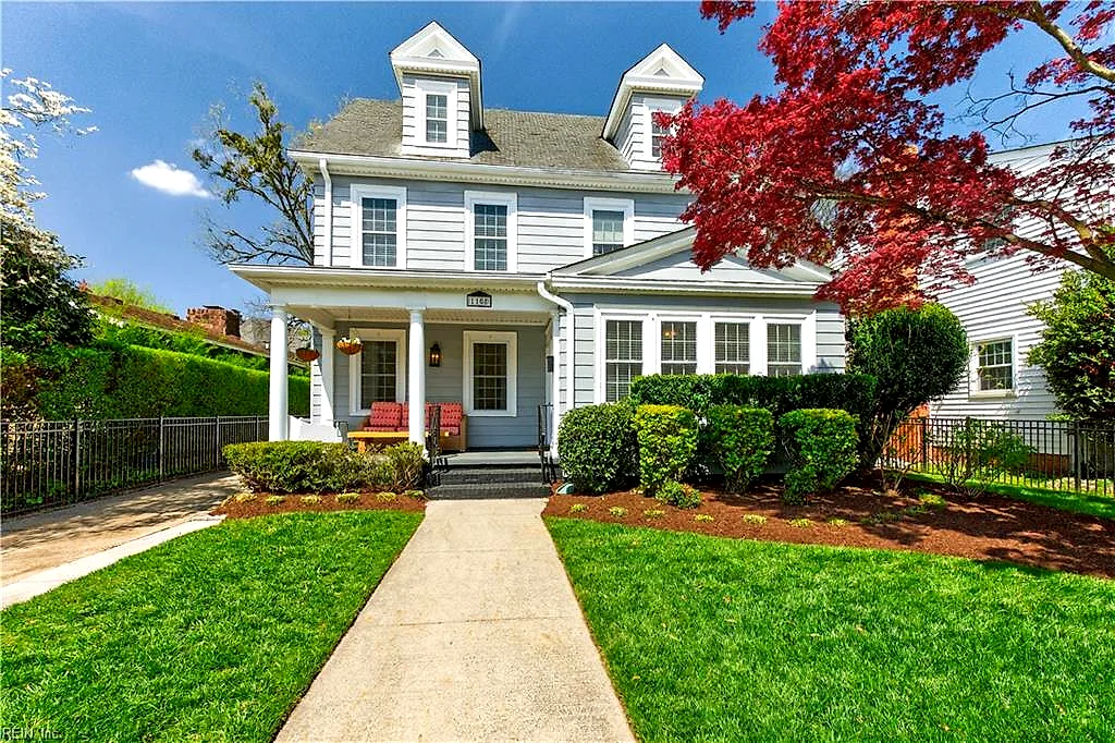 1108 Jamestown Cres, Norfolk — photo