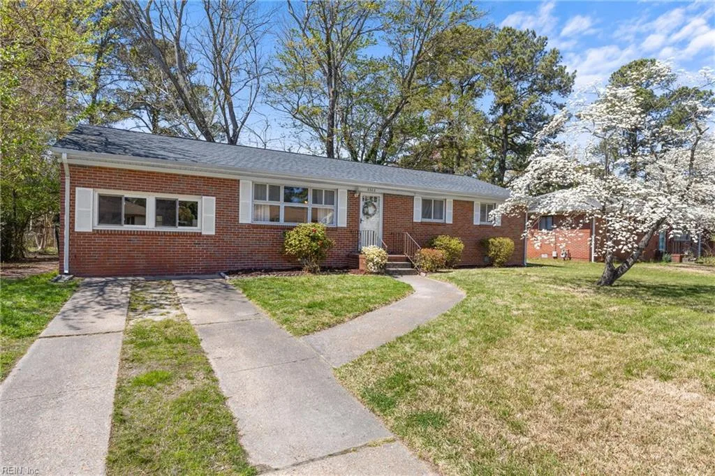 3302 Stamford RD, PORTSMOUTH VA 23703