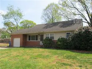 1645 Skyline Dr, Norfolk — photo