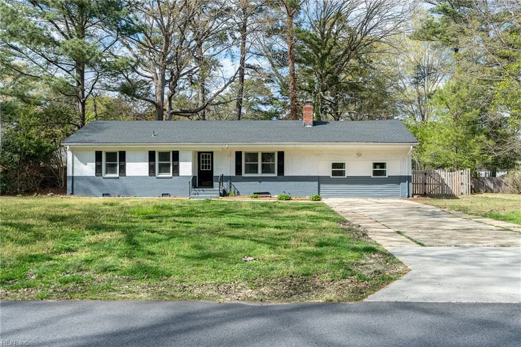 208 Old Dr, Chesapeake — photo