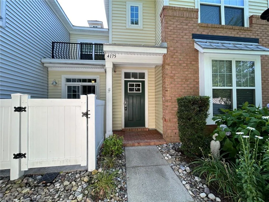 4175 Mariners Point Rd, Norfolk — photo