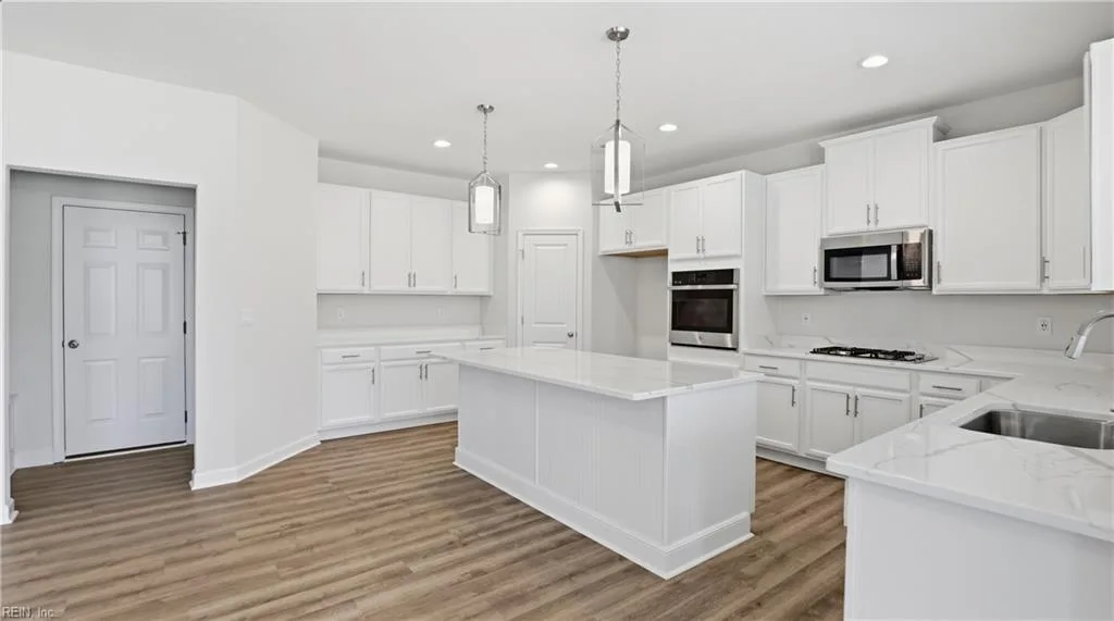 6033 Sam Callis CIR, SUFFOLK VA 23435