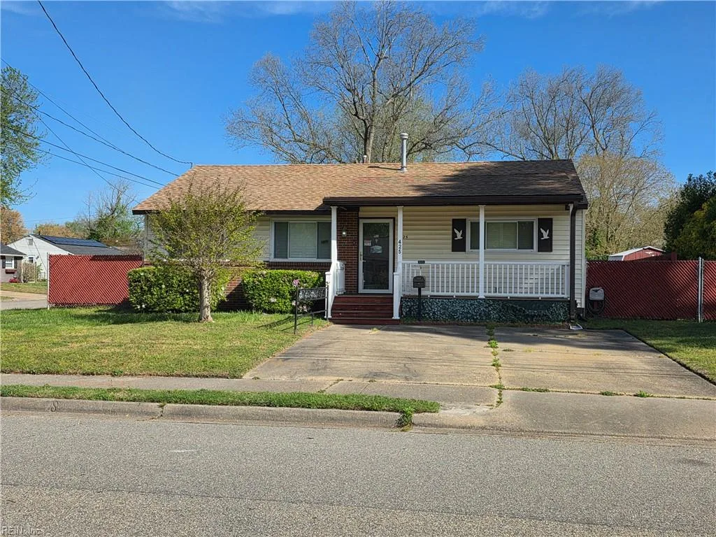 425 Stockton ST, HAMPTON VA 23669