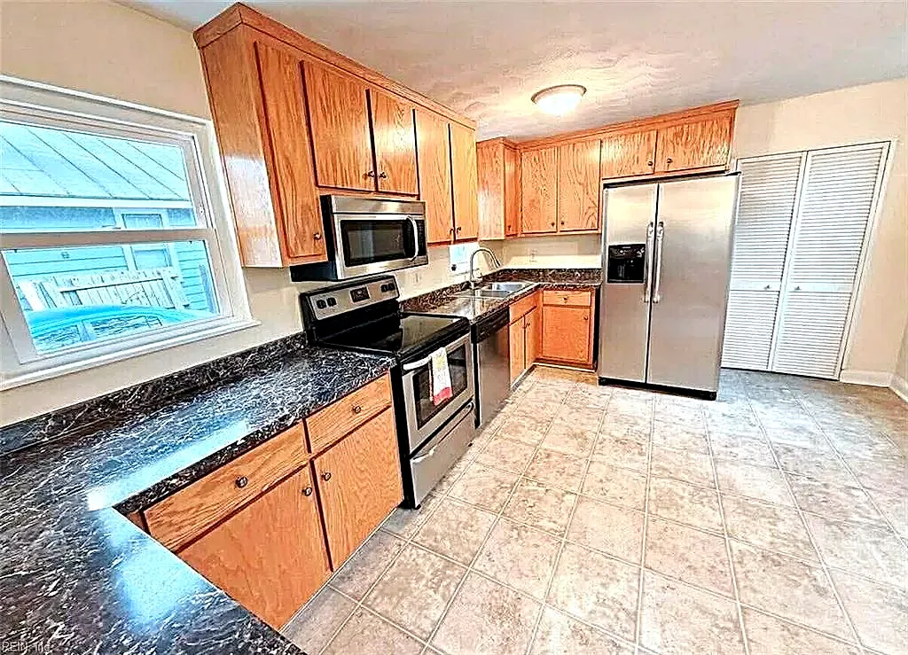 1331 Hull St, Chesapeake — photo