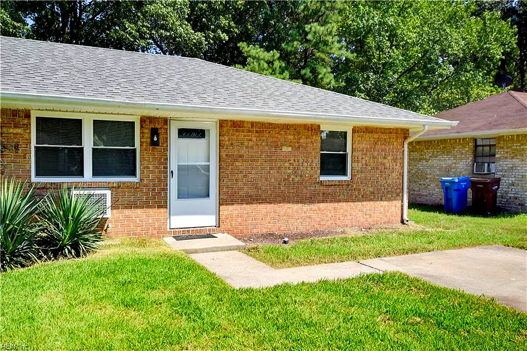1306 Linden Ave #B, Chesapeake — photo