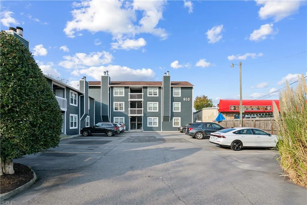 910 Mediterranean Ave #201, Virginia Beach — photo