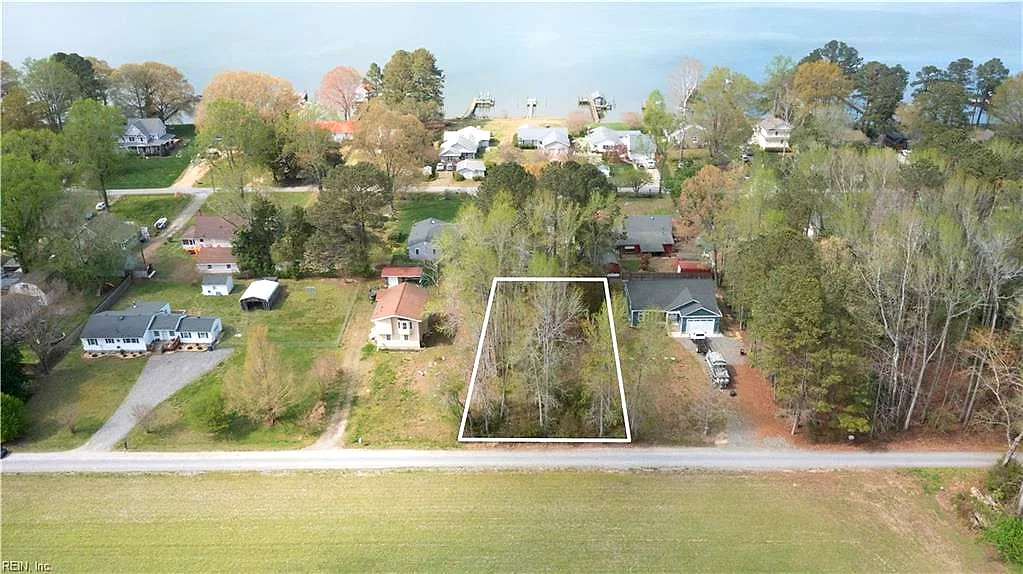 .33 Highview Dr, Gloucester — photo