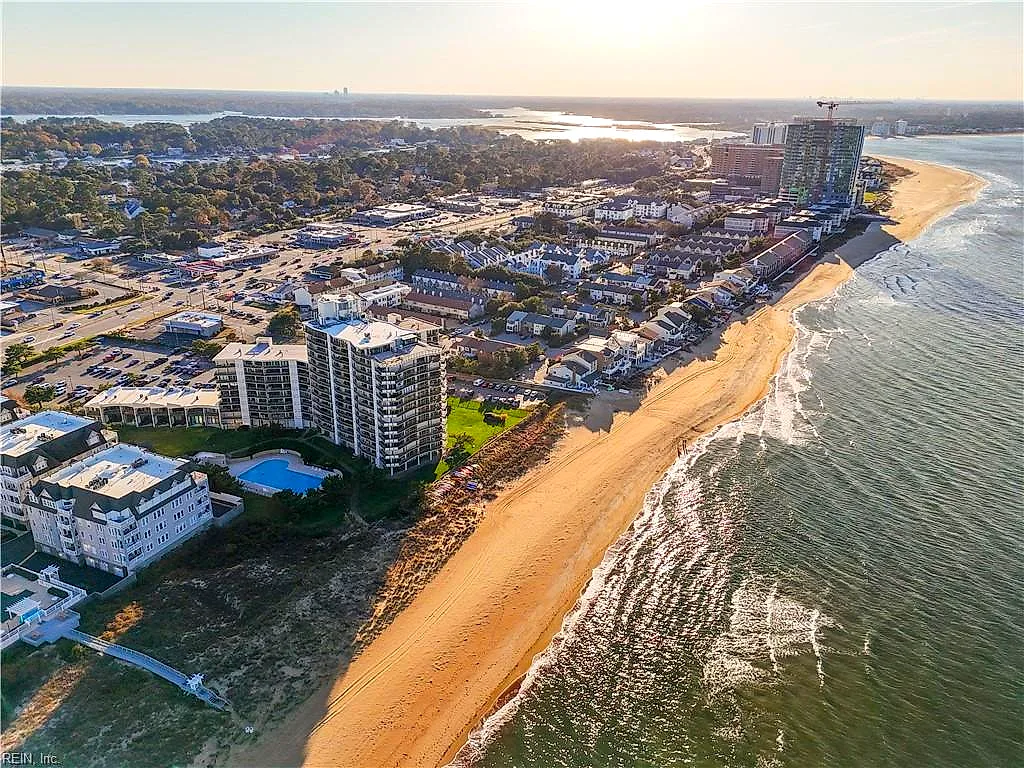 2830 Shore Dr #704, Virginia Beach — photo