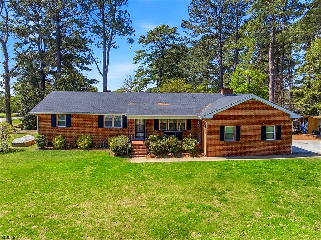 3833 Easton Ave, Norfolk — photo