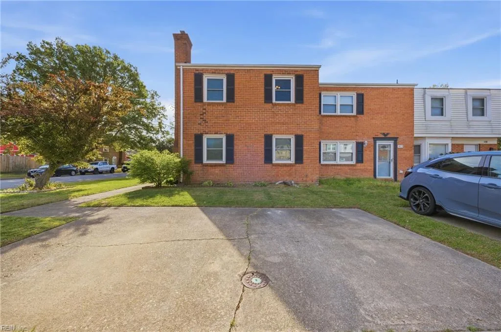 414 Chinaberry Cir, Virginia Beach — photo