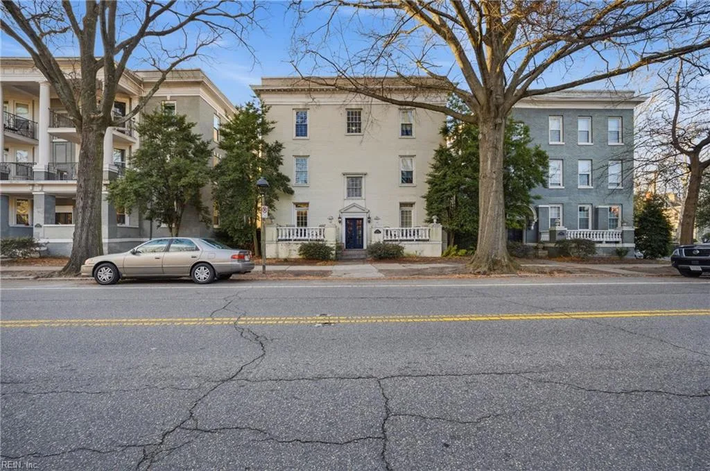 1015 Colonial AVE #4, NORFOLK VA 23507
