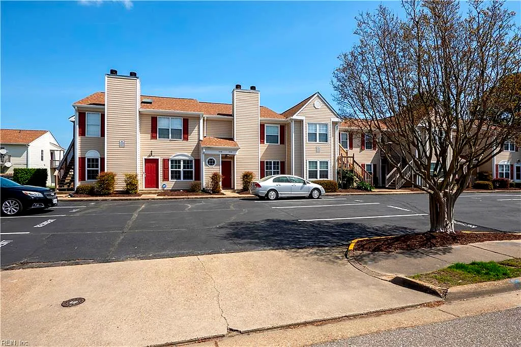 1446 Deerpond Ln, Virginia Beach — photo