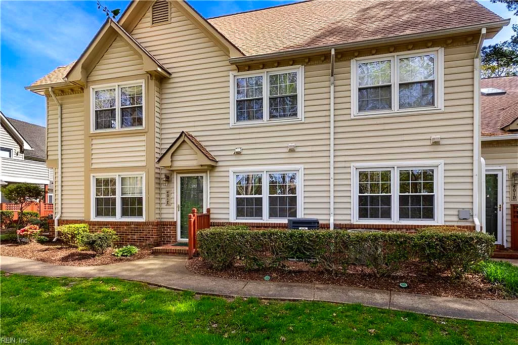 401 Bracknell Arch #E, Chesapeake — photo